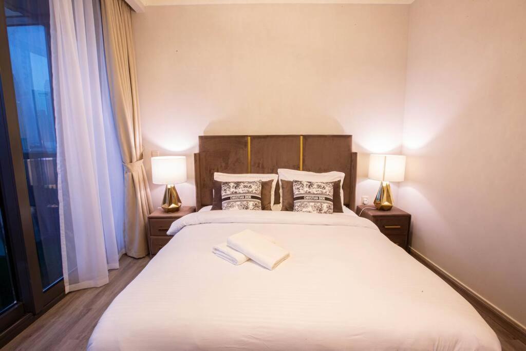 Magnificent 2 Bedroom With Stunning Burj Khalifa View دبي المظهر الخارجي الصورة