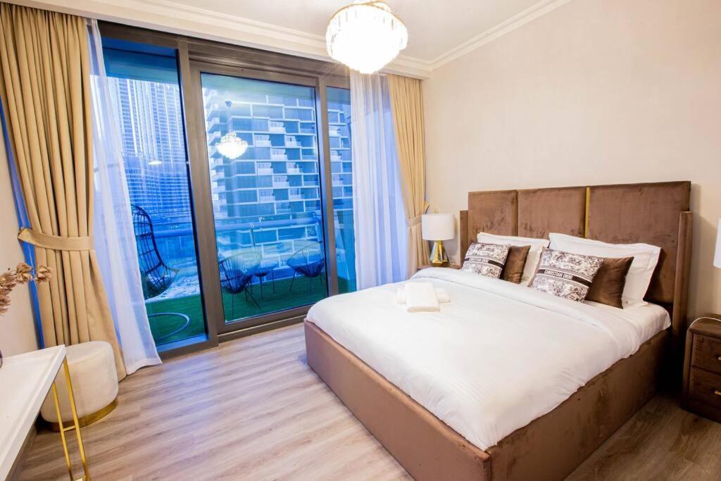 Magnificent 2 Bedroom With Stunning Burj Khalifa View دبي المظهر الخارجي الصورة